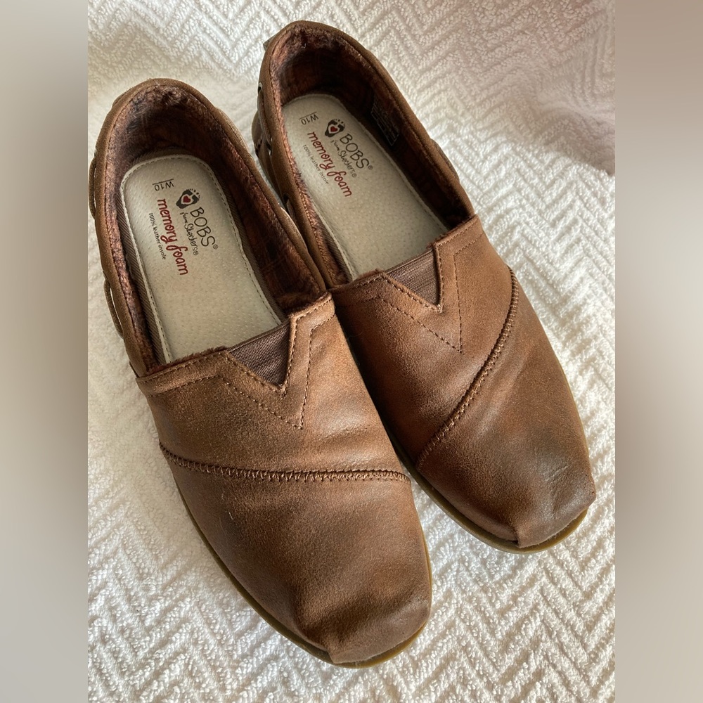BOBS from Sketchers , memory foam, 100% leather insole. Size 10